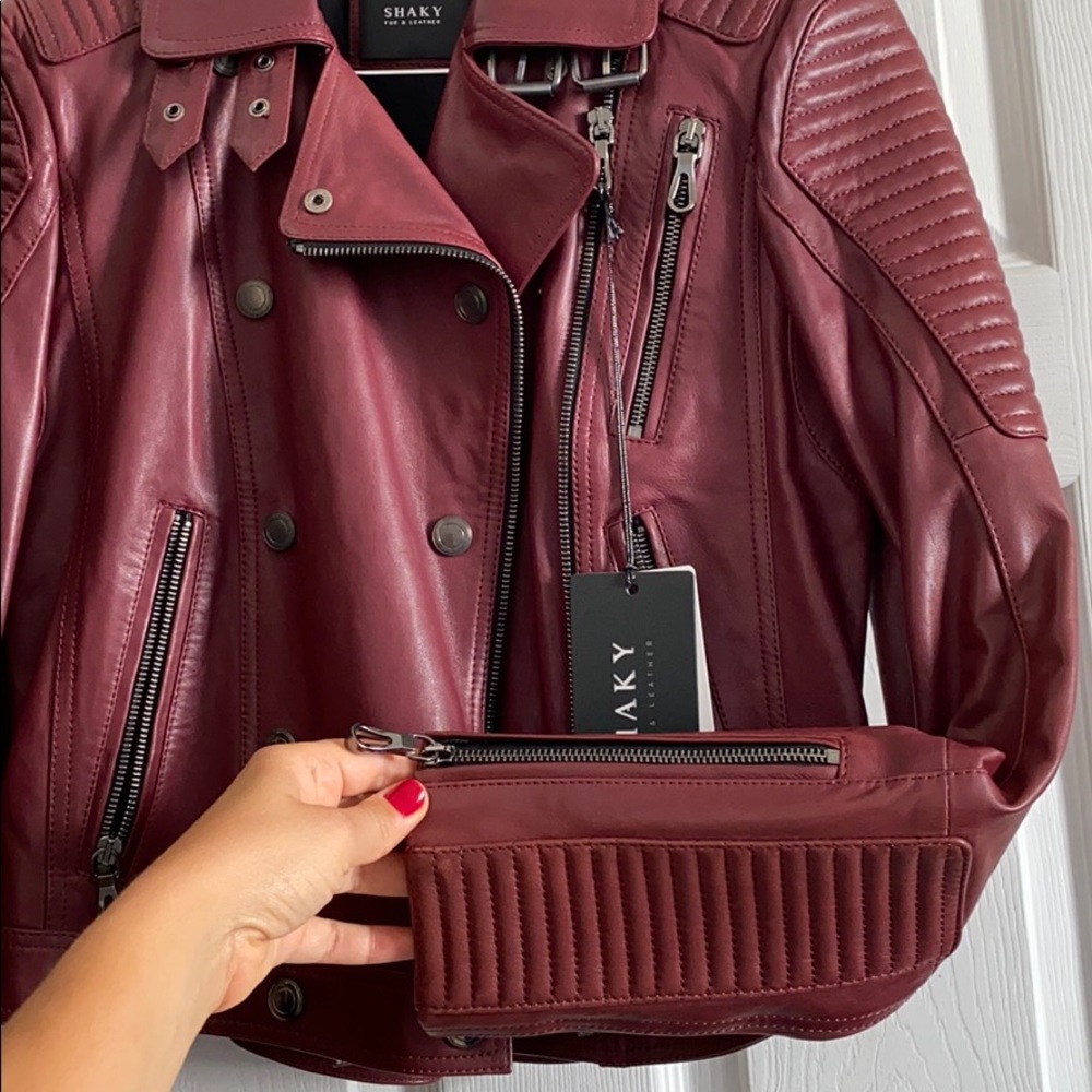 Leather jacket - Picture 5 of 7